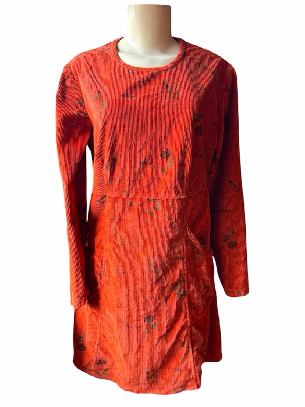 Vintage rose print Women’s Orange Floral Corduroy Dress front pocket paper tag